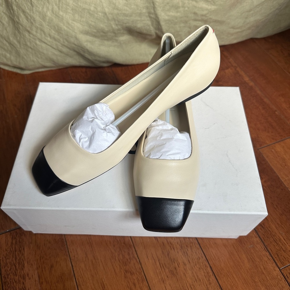 Aeyde Ida Toe-Cap Ballet Flats - Picture 2 of 8